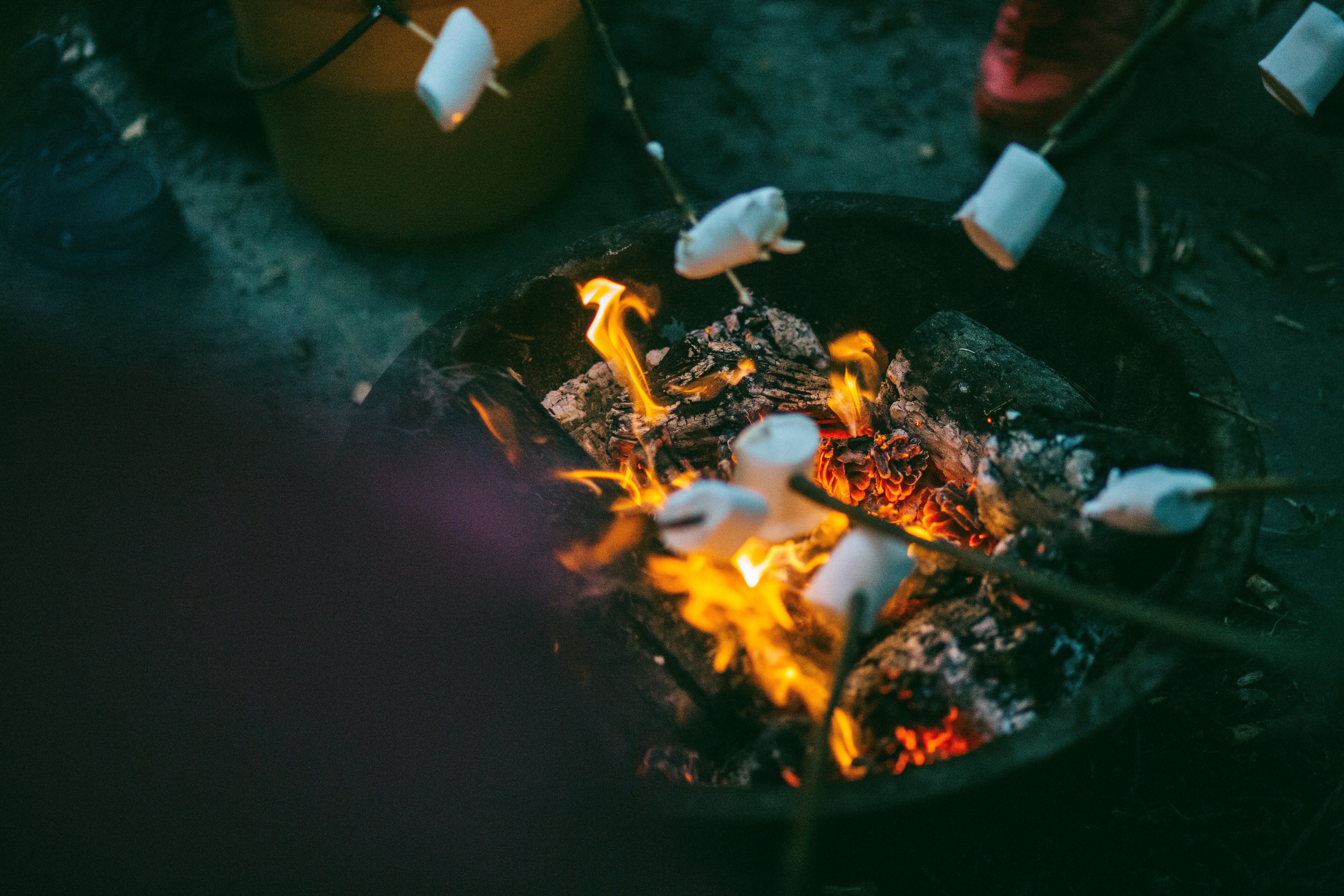 josh-campbell-UbbjVyibFuc-unsplash